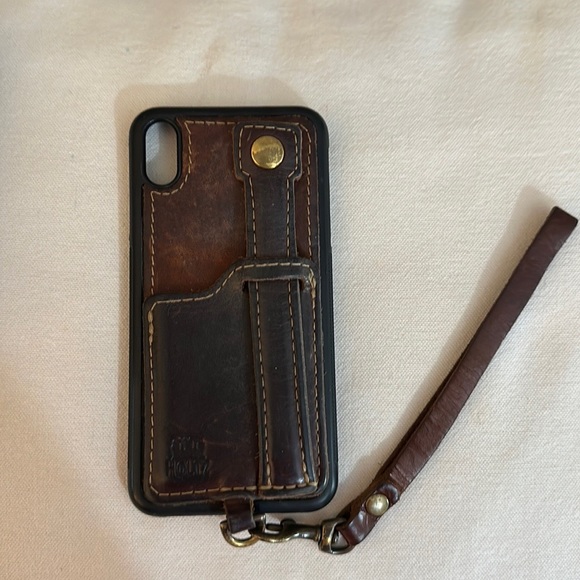 Holtz Leather iPhone 10x max. With wrist strap. Excellent condition. - Picture 2 of 9
